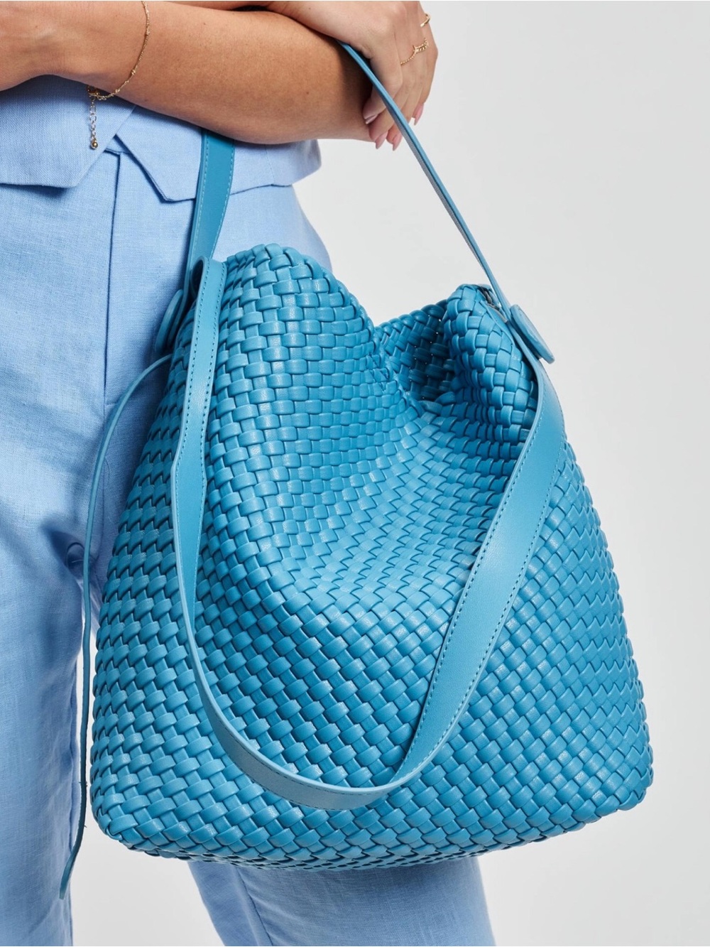 Moda Luxe Edith Woven Hobo